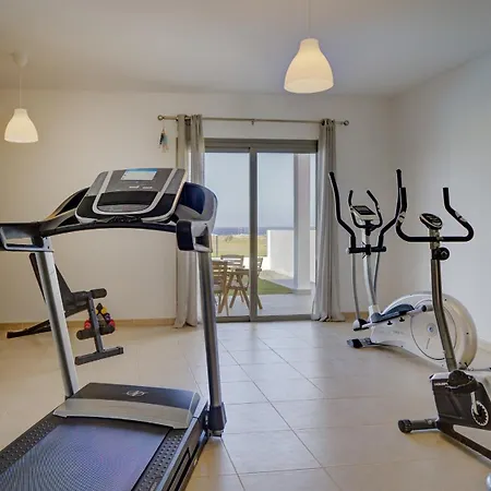 Mares カレタ・デ・フステ